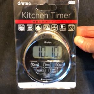 NIB Kitchen timer waterproof countdown or up has stand and magnet